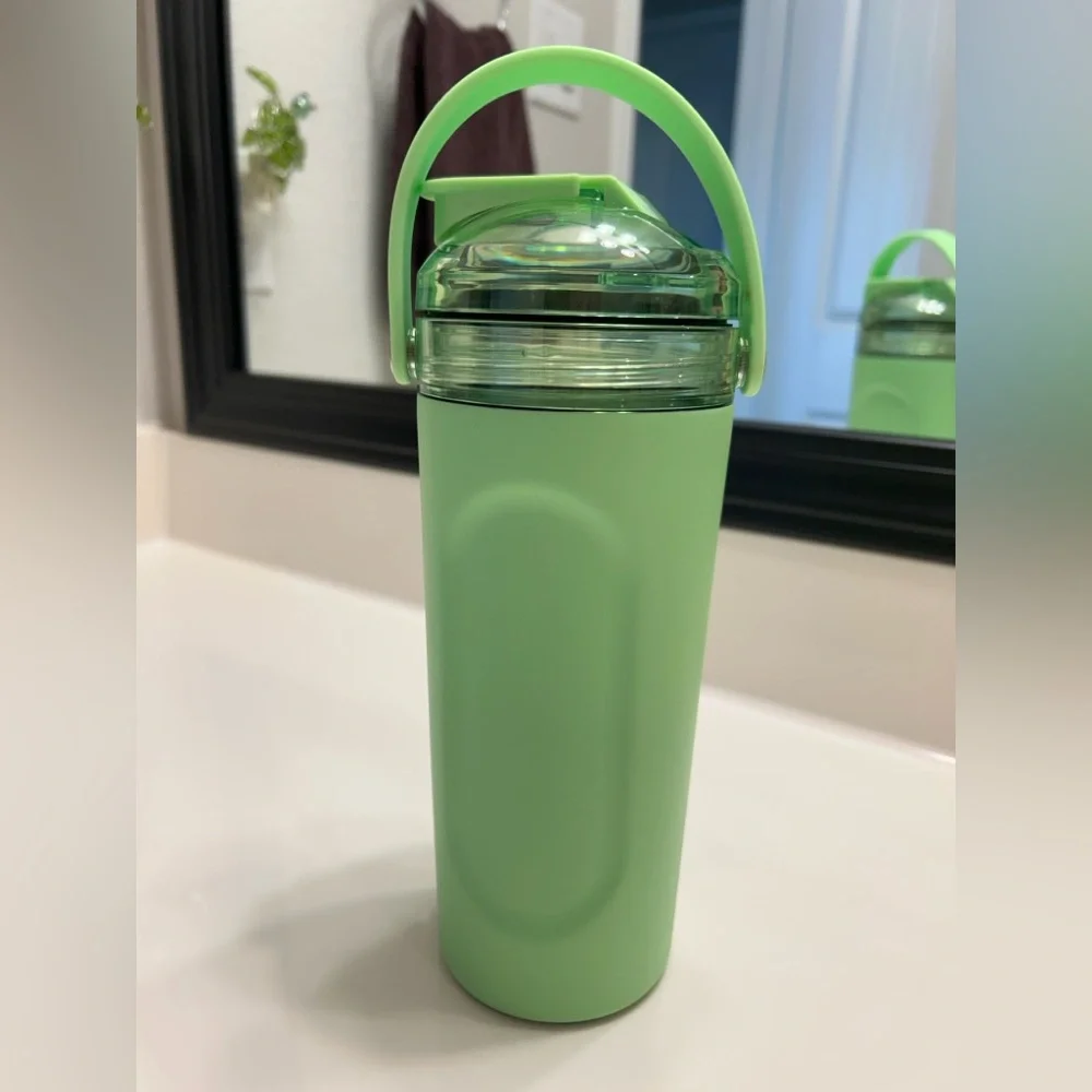 BrüMate Kiwi Green Multishaker Insulated Bottle - Picture 4 of 11